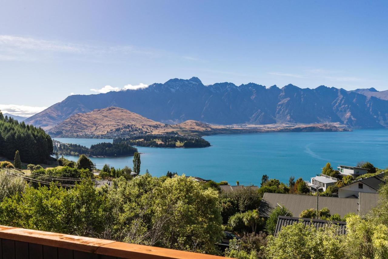 Fernhill Stunning View Home Квинстаун Экстерьер фото