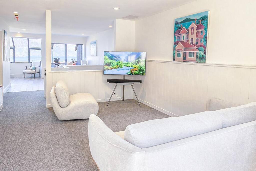 Fernhill Stunning View Home Квинстаун Экстерьер фото